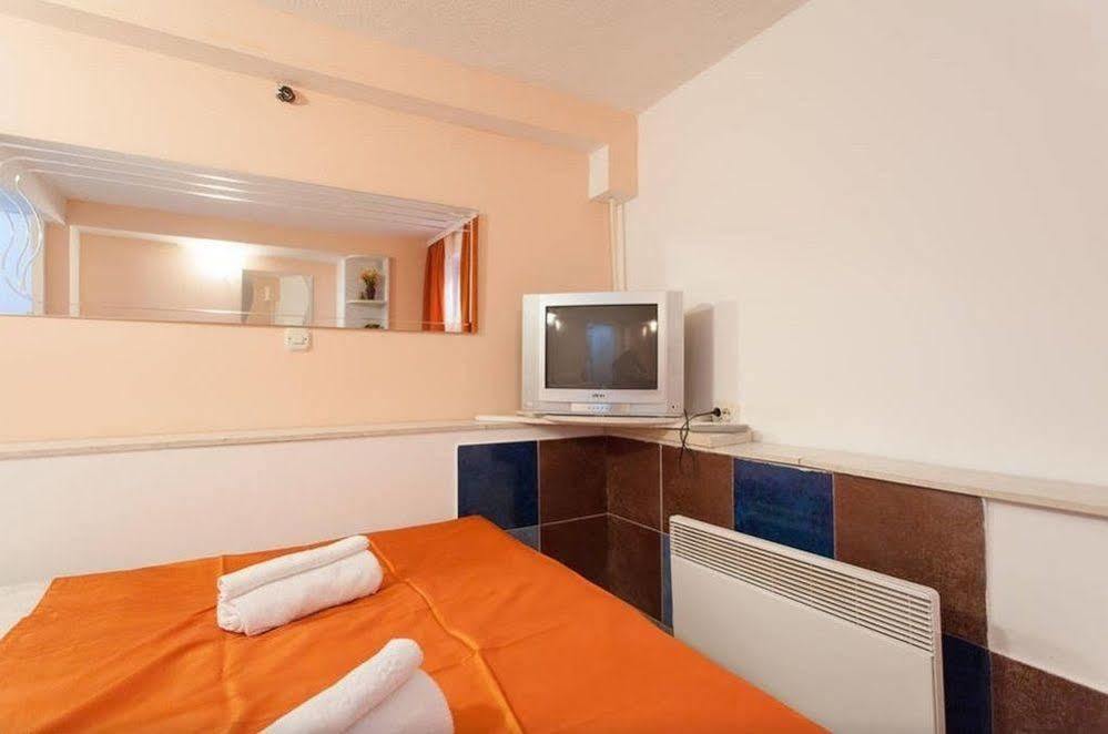 Vila Kosta City Center Port Ohrid Bagian luar foto